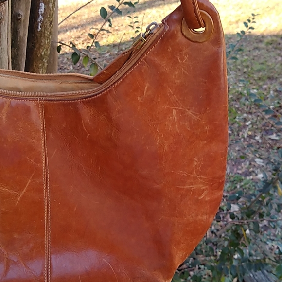 Kenneth Cole over the shoulder purse - Picture 3 of 11